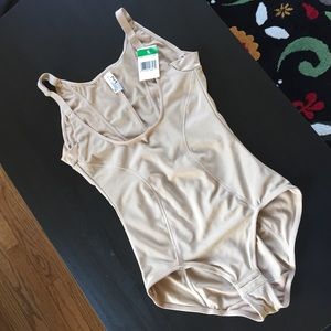 NWT - Maidenform Open Bust Shaper